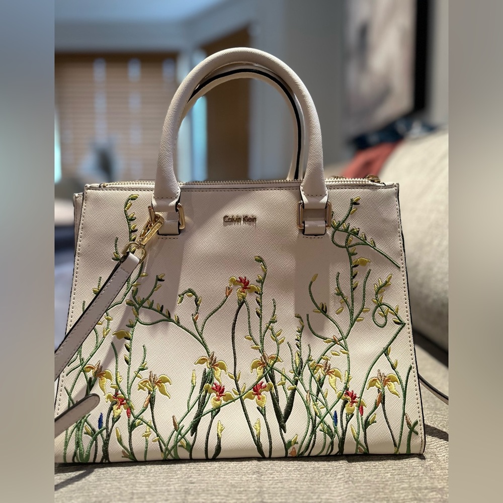 Calvin Klein White Floral Tote never used